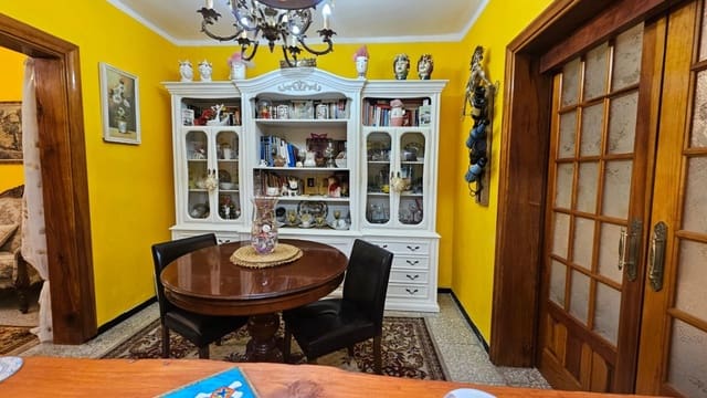 3 soverom Kjedet enebolig til salgs i La Salud, Santa Cruz de Tenerife - € 250 000 (Ref: 9202225)