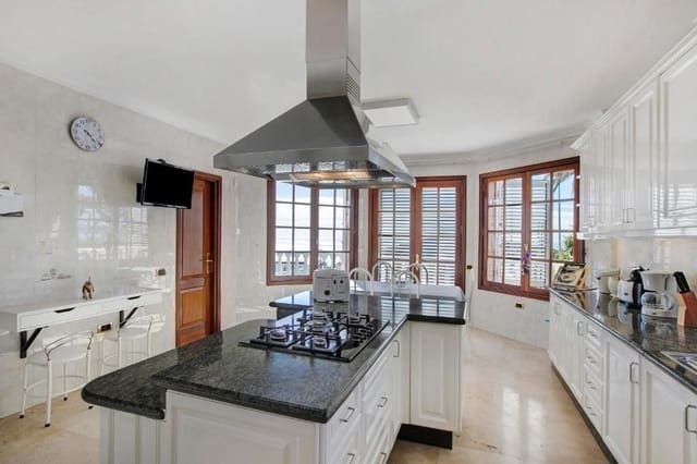 6 slaapkamer Villa te koop in Barranco Hondo, Candelaria met zwembad garage - € 975.000 (Ref: 9228299)