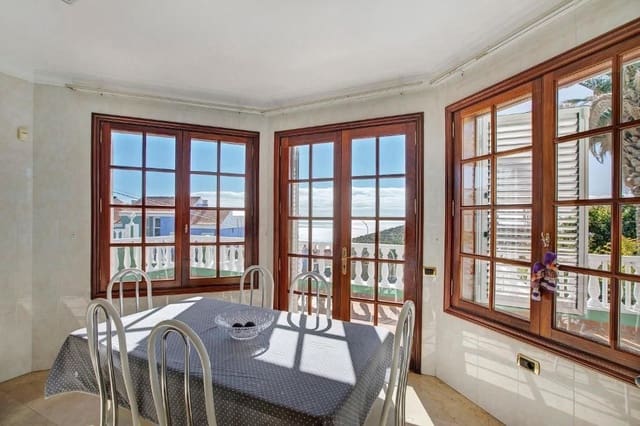 6 slaapkamer Villa te koop in Barranco Hondo, Candelaria met zwembad garage - € 975.000 (Ref: 9228299)