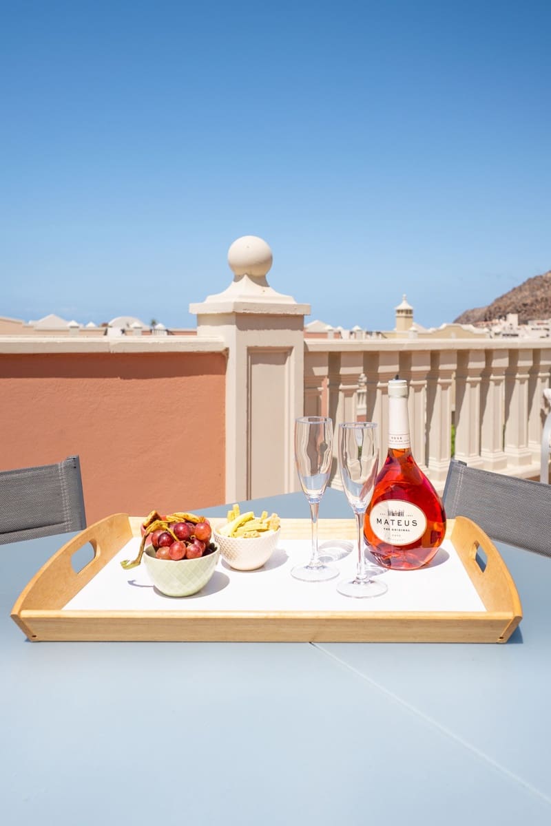 2 bedroom Townhouse for sale in Arona with garage - € 476,000 (Ref: 9310521)