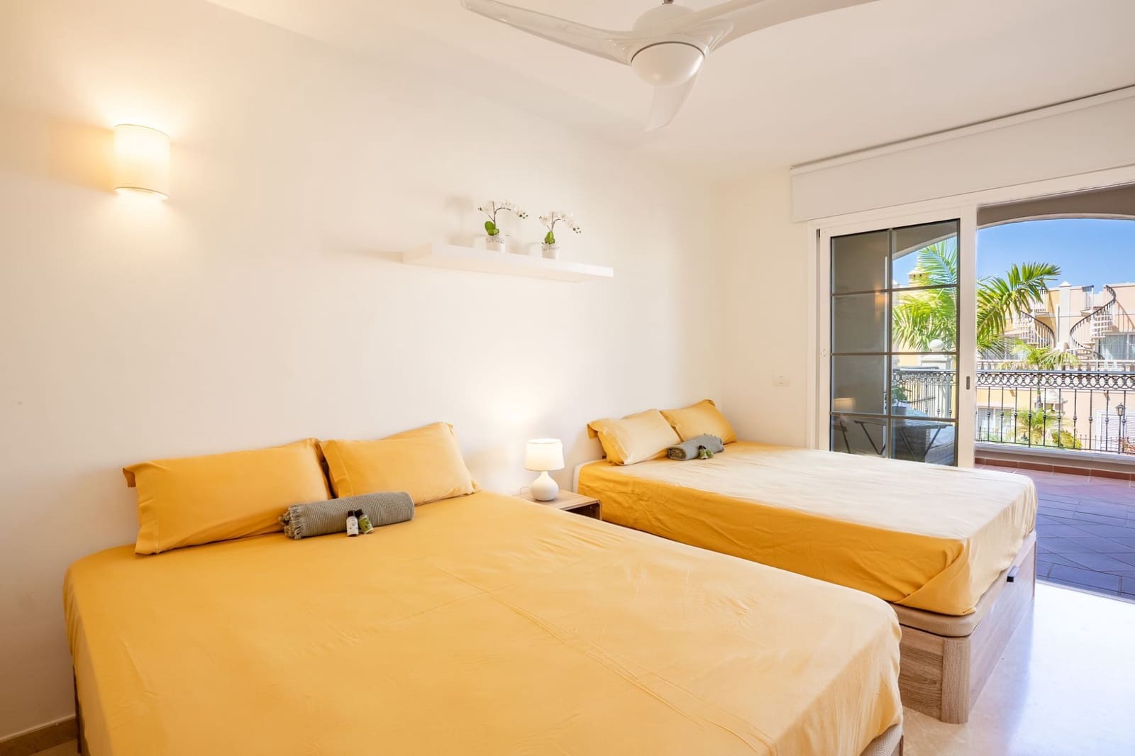 2 bedroom Townhouse for sale in Arona with garage - € 476,000 (Ref: 9310521)