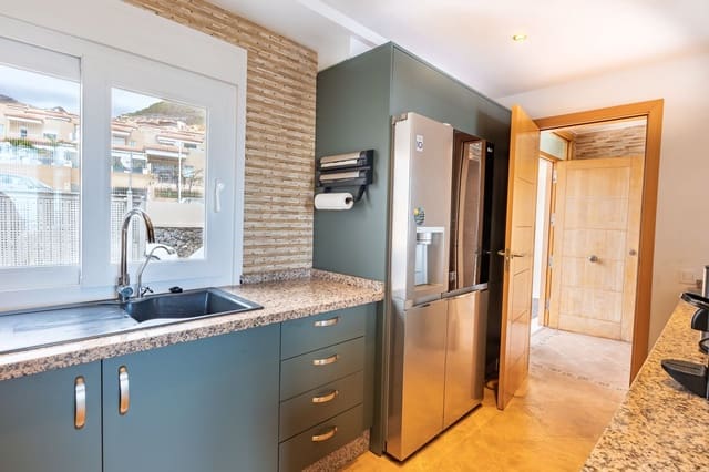 3 chambre Villa/Maison à vendre à Playa de Fañabé Alto, Adeje avec piscine garage - 1 100 000 € (Ref: 9326034)