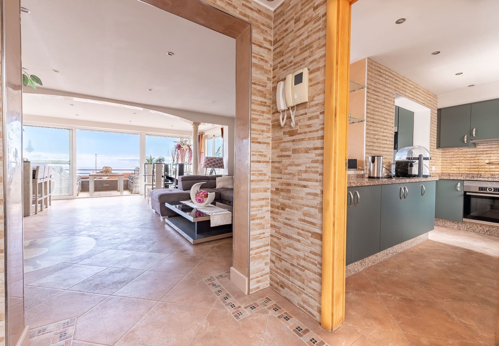 3 soverom Villa til salgs i Adeje med svømmebasseng garasje - € 1 100 000 (Ref: 9326034)