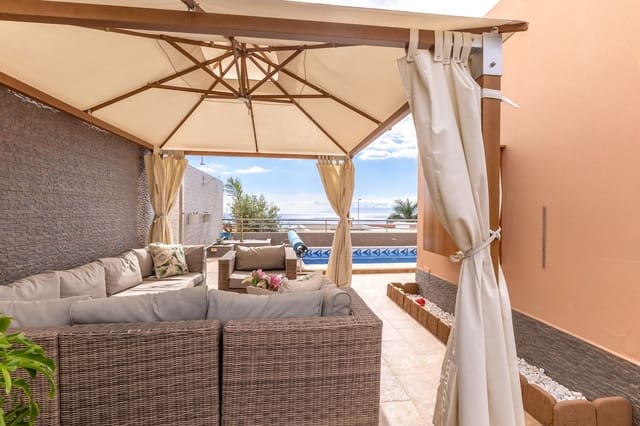 3 chambre Villa/Maison à vendre à Playa de Fañabé Alto, Adeje avec piscine garage - 1 100 000 € (Ref: 9326034)