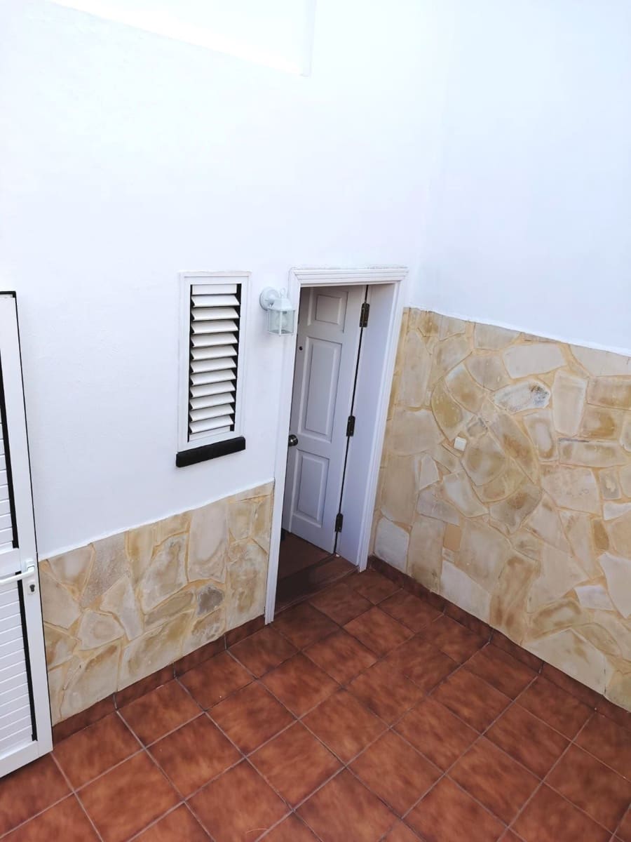 3 quarto Moradia Geminada para venda em Santa Cruz de Tenerife com garagem - 425 000 € (Ref: 9349060)