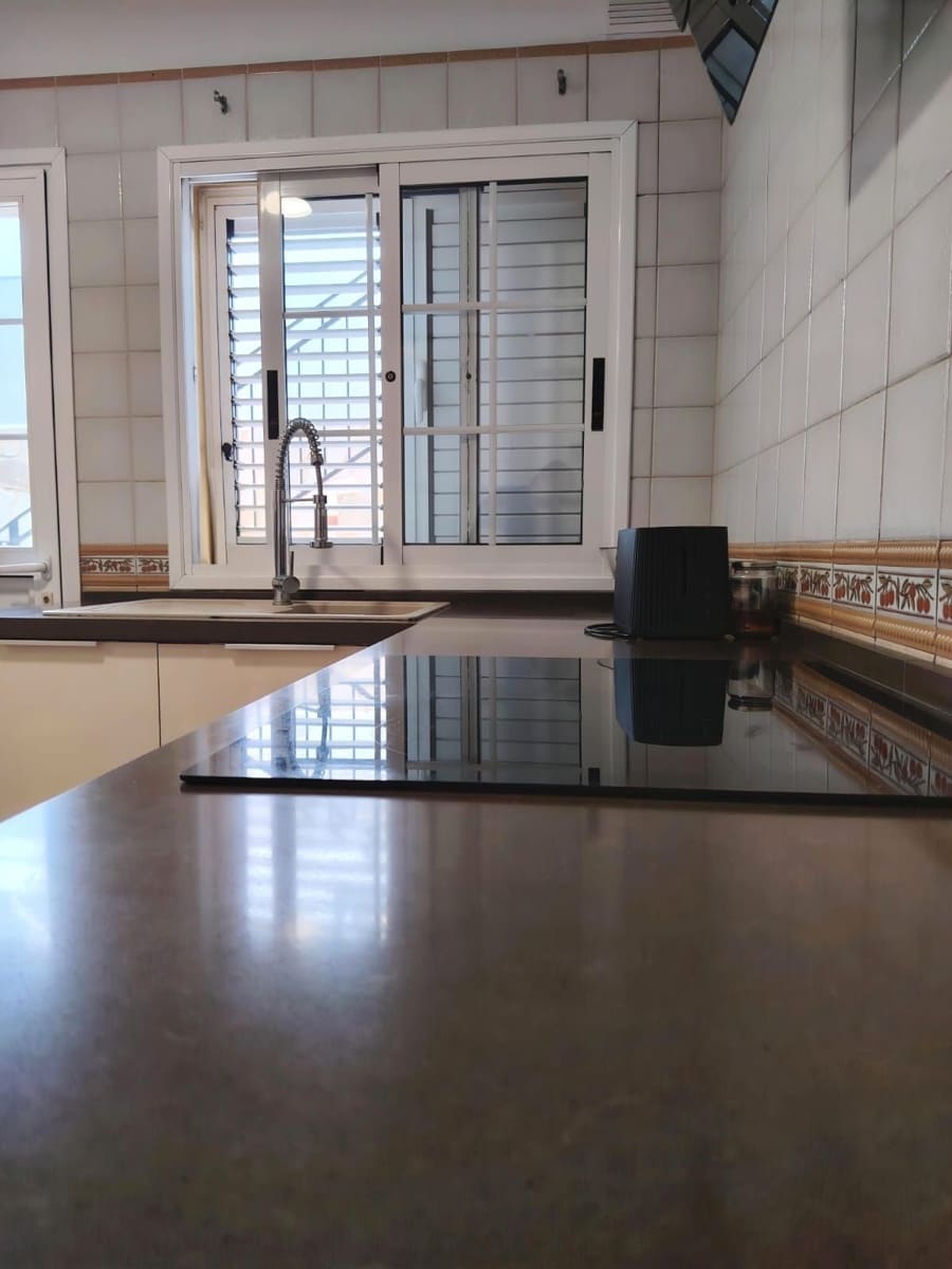 3 quarto Moradia Geminada para venda em Santa Cruz de Tenerife com garagem - 425 000 € (Ref: 9349060)