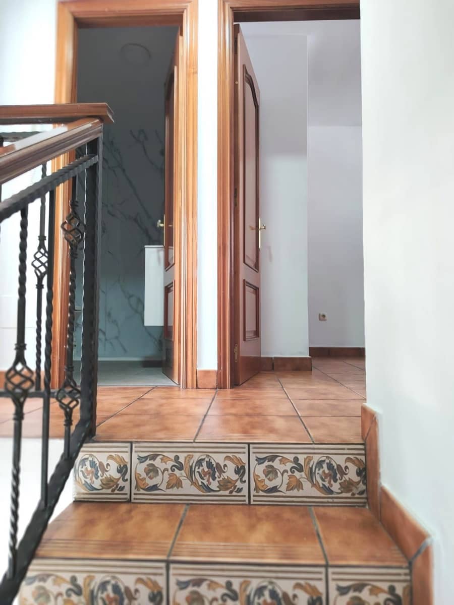 3 quarto Moradia Geminada para venda em Santa Cruz de Tenerife com garagem - 425 000 € (Ref: 9349060)