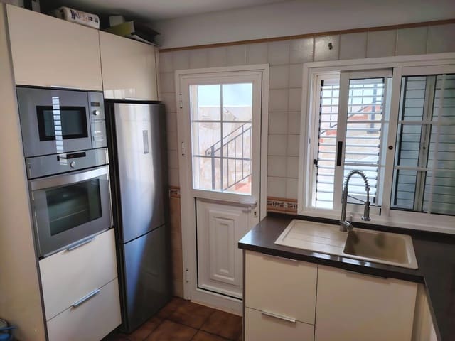 3 camera da letto Villetta Bifamiliare in vendita in Santa Cruz de Tenerife con garage - 425.000 € (Rif: 9349060)
