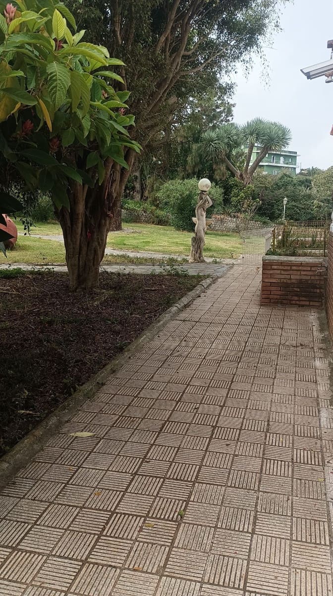 3 slaapkamer Villa te koop in Tacoronte met garage - € 750.000 (Ref: 9353225)