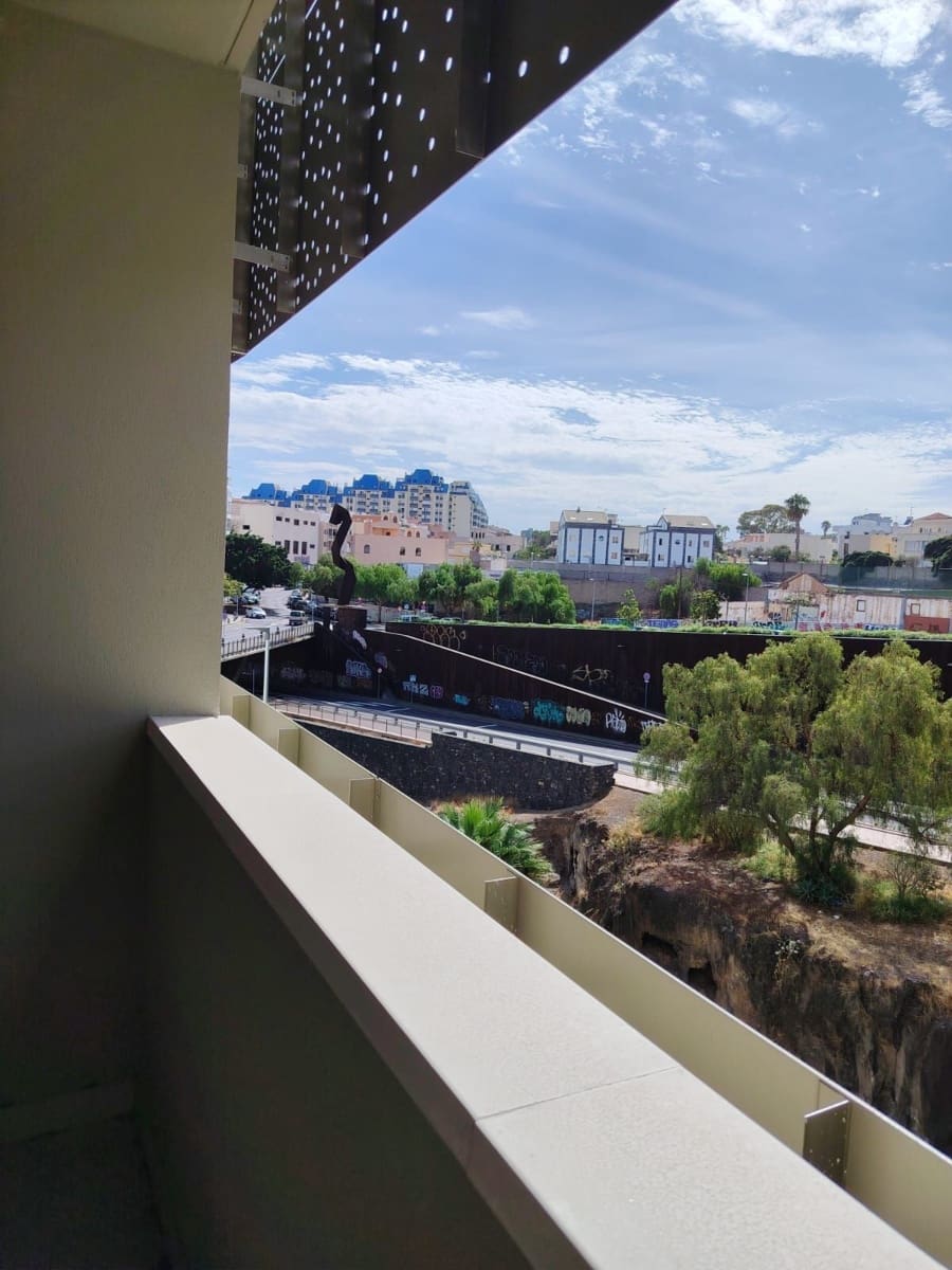 3 soverom Leilighet til salgs i Santa Cruz de Tenerife med garasje - € 480 000 (Ref: 9362005)