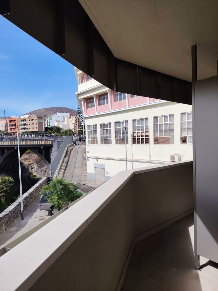 3 soverom Leilighet til salgs i Santa Cruz de Tenerife med garasje - € 480 000 (Ref: 9362005)