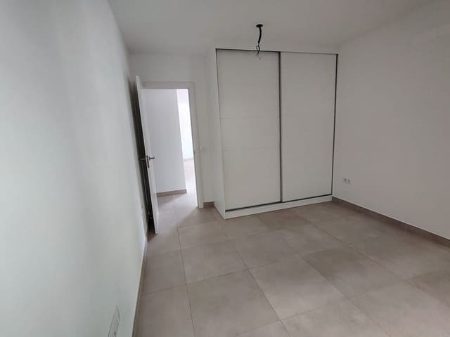 3 chambre Appartement à vendre à Salamanca, Santa Cruz de Tenerife avec garage - 472 000 € (Ref: 9362006)
