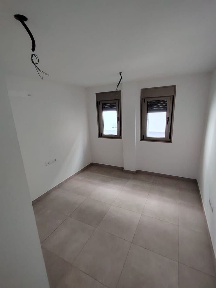 3 soverom Leilighet til salgs i Santa Cruz de Tenerife med garasje - € 472 000 (Ref: 9362006)