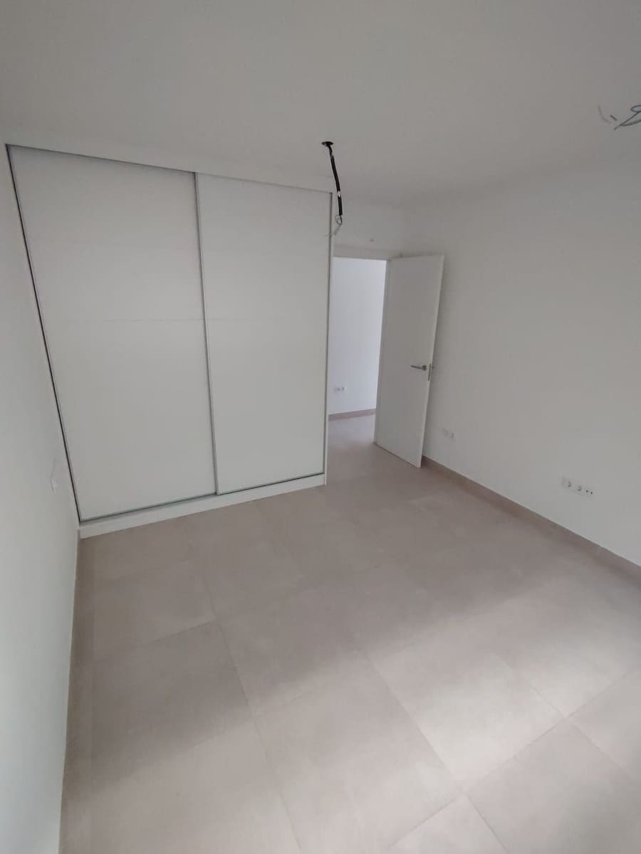 3 soverom Leilighet til salgs i Santa Cruz de Tenerife med garasje - € 472 000 (Ref: 9362006)