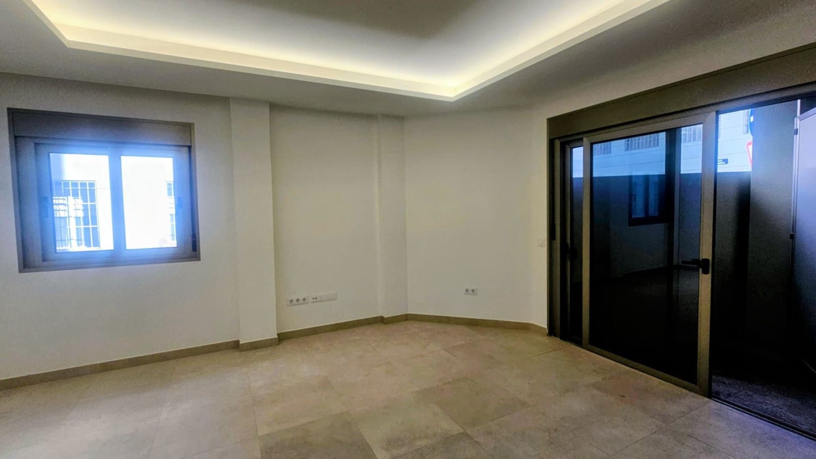 Piso de 2 habitaciones en Santa Cruz de Tenerife en venta con piscina garaje - 299.000 € (Ref: 9385175)