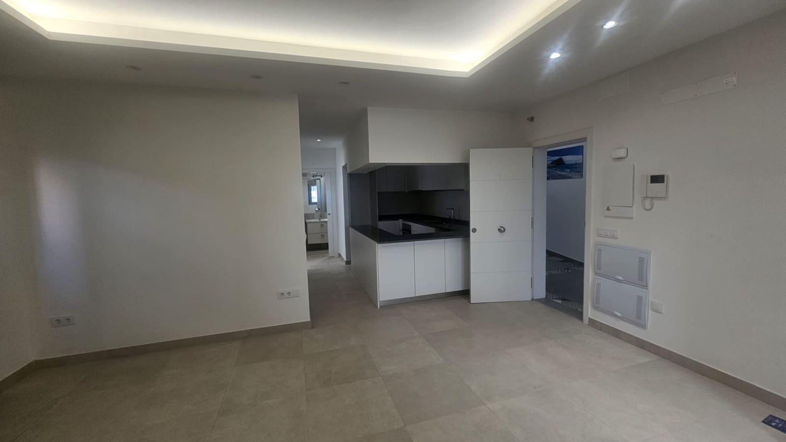 Piso de 2 habitaciones en Santa Cruz de Tenerife en venta con piscina garaje - 299.000 € (Ref: 9385175)