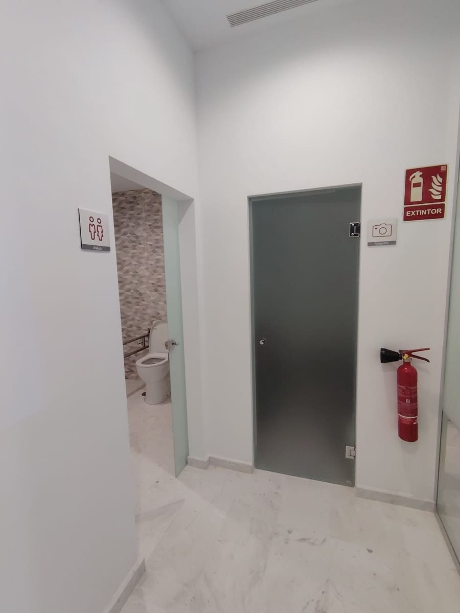 Comercial para venda em Arona - 480 000 € (Ref: 9390303)