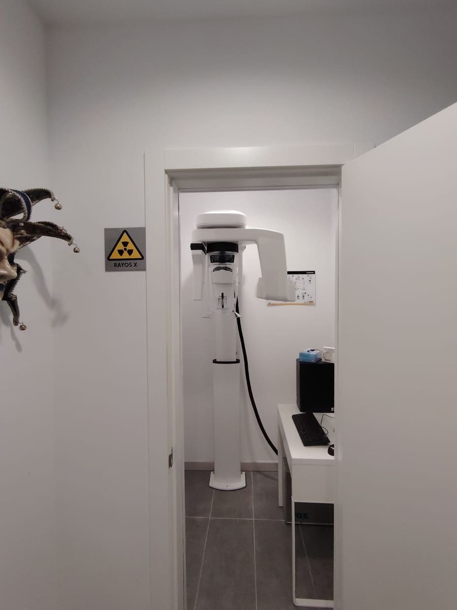 Comercial para venda em Arona - 480 000 € (Ref: 9390303)