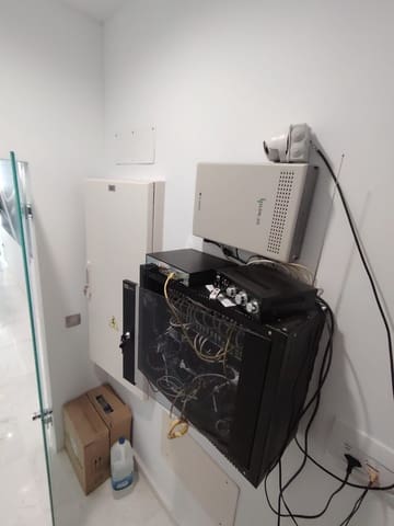 Erhverv til salg i Arona - € 480.000 (Ref: 9390303)