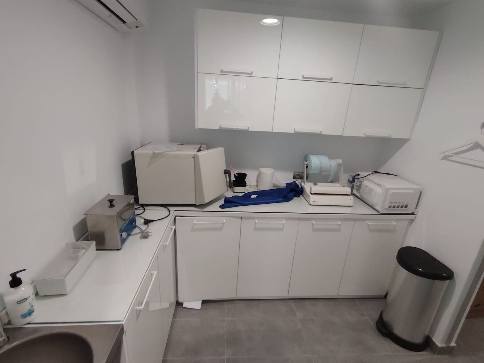 Comercial para venda em Arona - 480 000 € (Ref: 9390303)