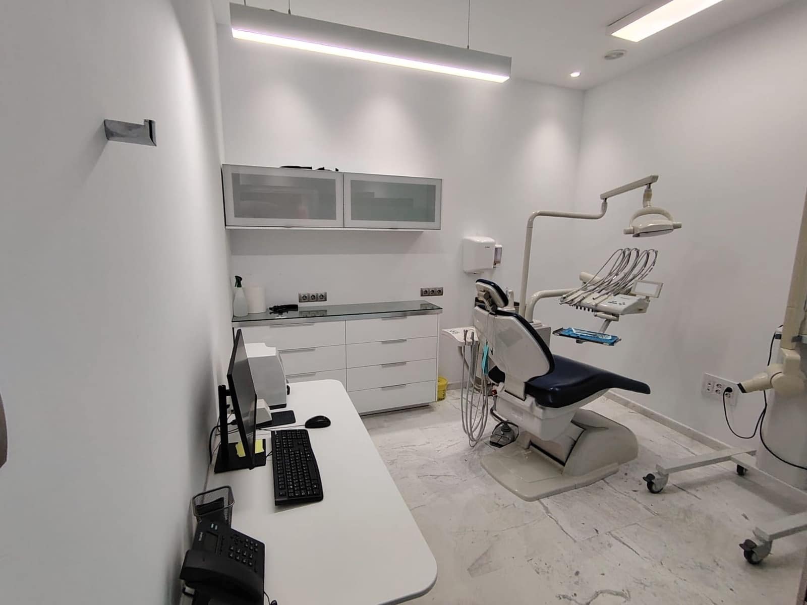 Comercial para venda em Arona - 480 000 € (Ref: 9390303)