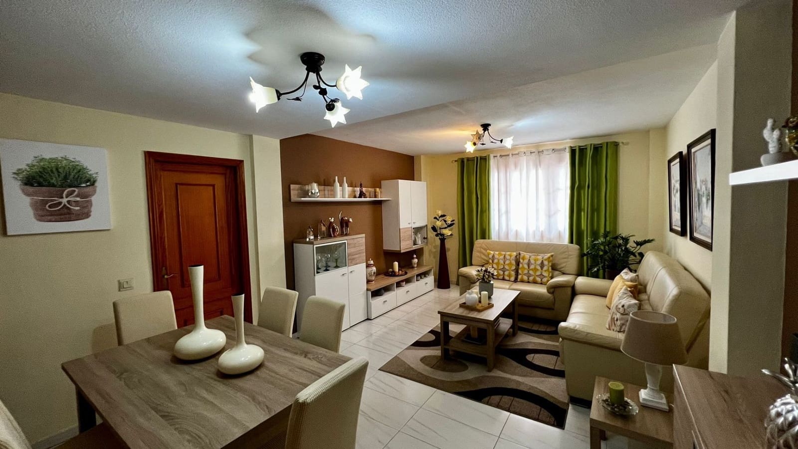 4 bedroom Flat for sale in Adeje - € 299,250 (Ref: 9390304)