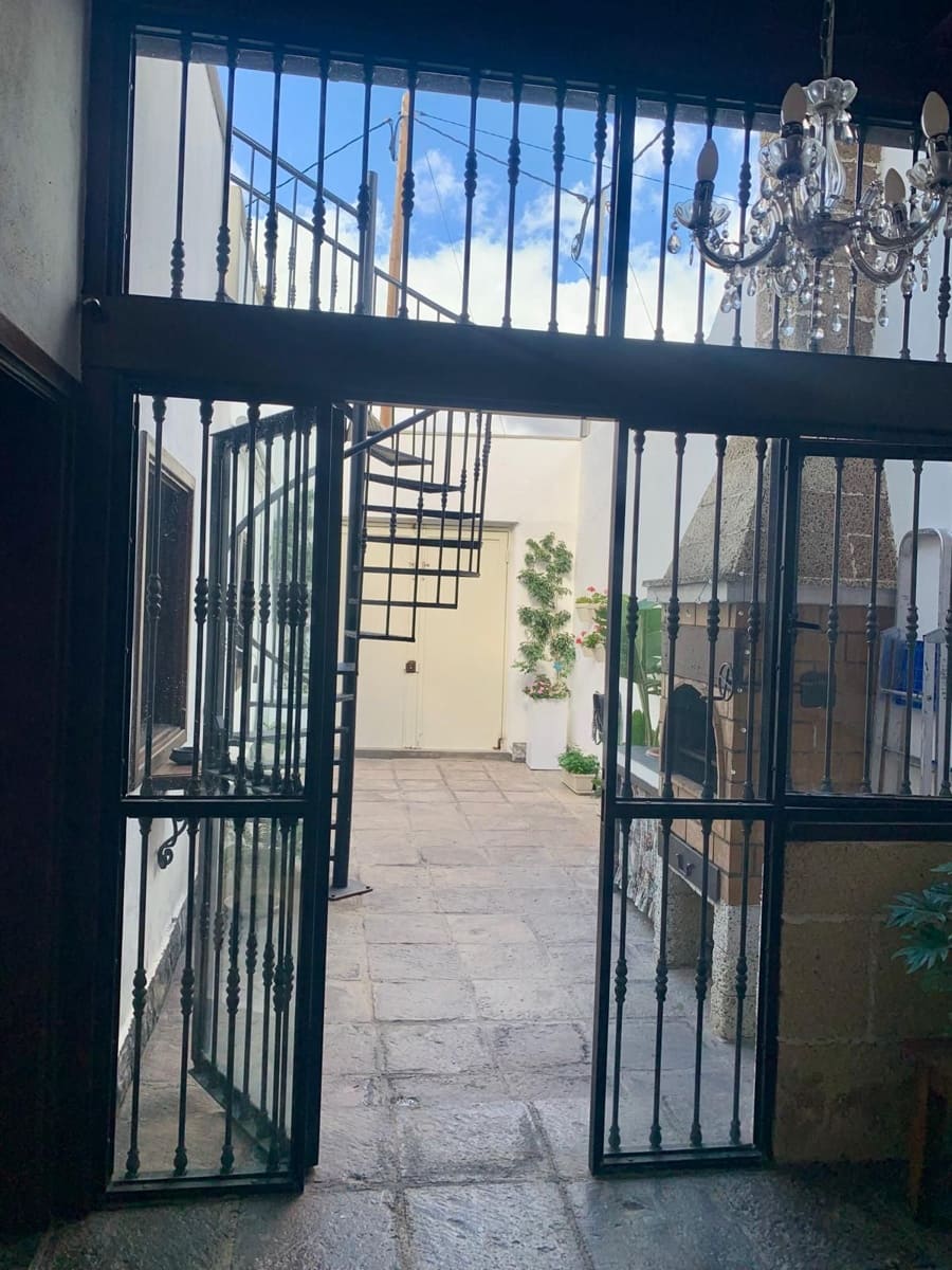 2 bedroom Villa for sale in Granadilla de Abona - € 316,000 (Ref: 9398225)