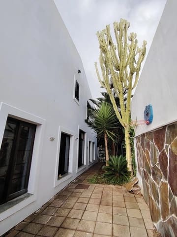 4 chambre Villa/Maison à vendre à San Cristóbal de La Laguna avec garage - 560 000 € (Ref: 9410663)