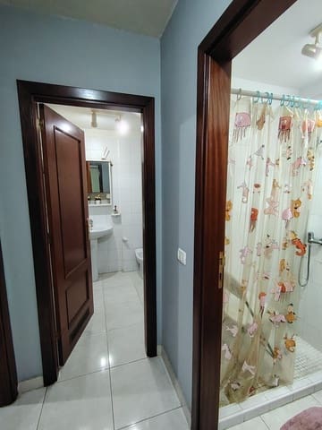 3 makuuhuone Asunto myytävänä paikassa Moraditas, Santa Cruz de Tenerife mukana 
autotalli - 253 000 € (Ref: 9415683)