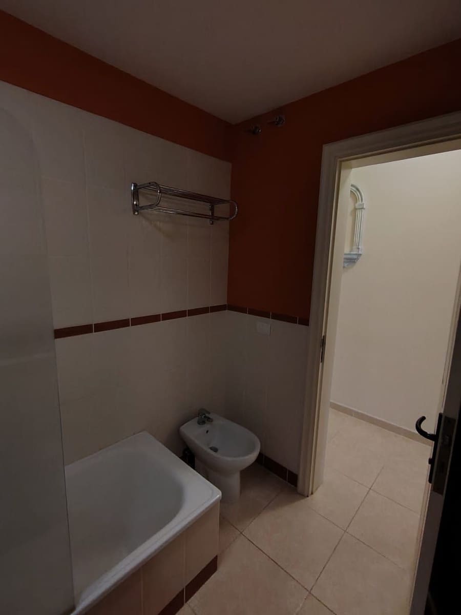 1 soverom Leilighet til salgs i Arona med svømmebasseng garasje - € 299 000 (Ref: 9448963)