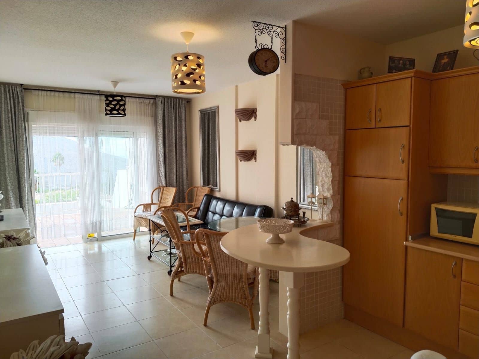 1 soverom Leilighet til salgs i Arona med svømmebasseng garasje - € 299 000 (Ref: 9448963)