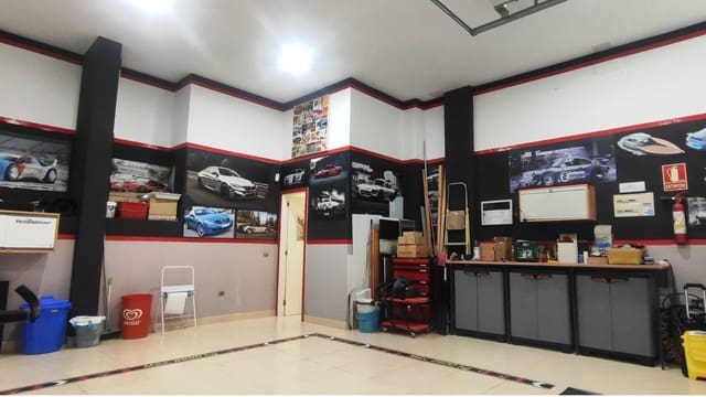 Kommersiell til salgs i Acoran, Santa Cruz de Tenerife med garasje - € 138 600 (Ref: 9450126)