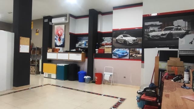 Kommersiell til salgs i Acoran, Santa Cruz de Tenerife med garasje - € 138 600 (Ref: 9450126)