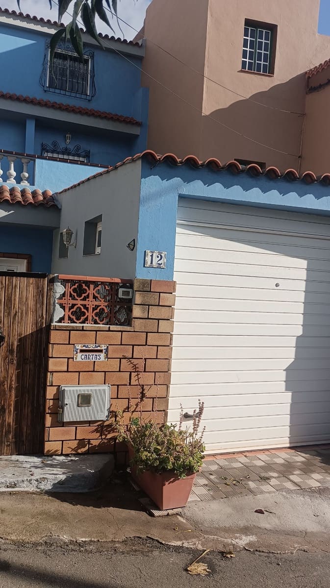 3 camera da letto Villa in vendita in Santa Cruz de Tenerife con garage - 315.000 € (Rif: 9455935)
