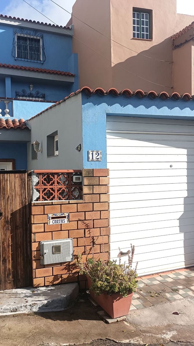 3 camera da letto Villa in vendita in Santa Cruz de Tenerife con garage - 315.000 € (Rif: 9455935)