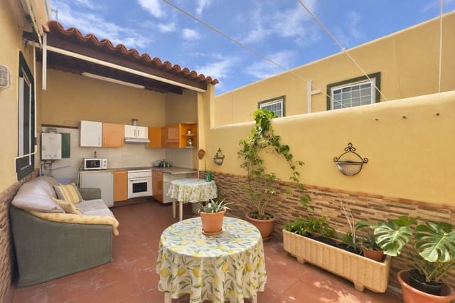 3 bedroom Semi-detached Villa for sale in Las Rosas (Las Galletas), Arona - € 399,900 (Ref: 9468185)