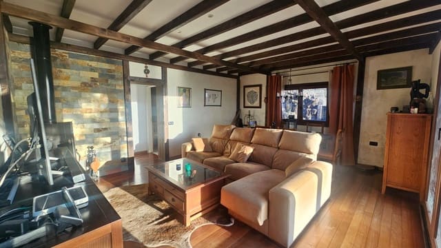 3 bedroom Villa for sale in Candelaria with pool garage - € 490,000 (Ref: 9470822)