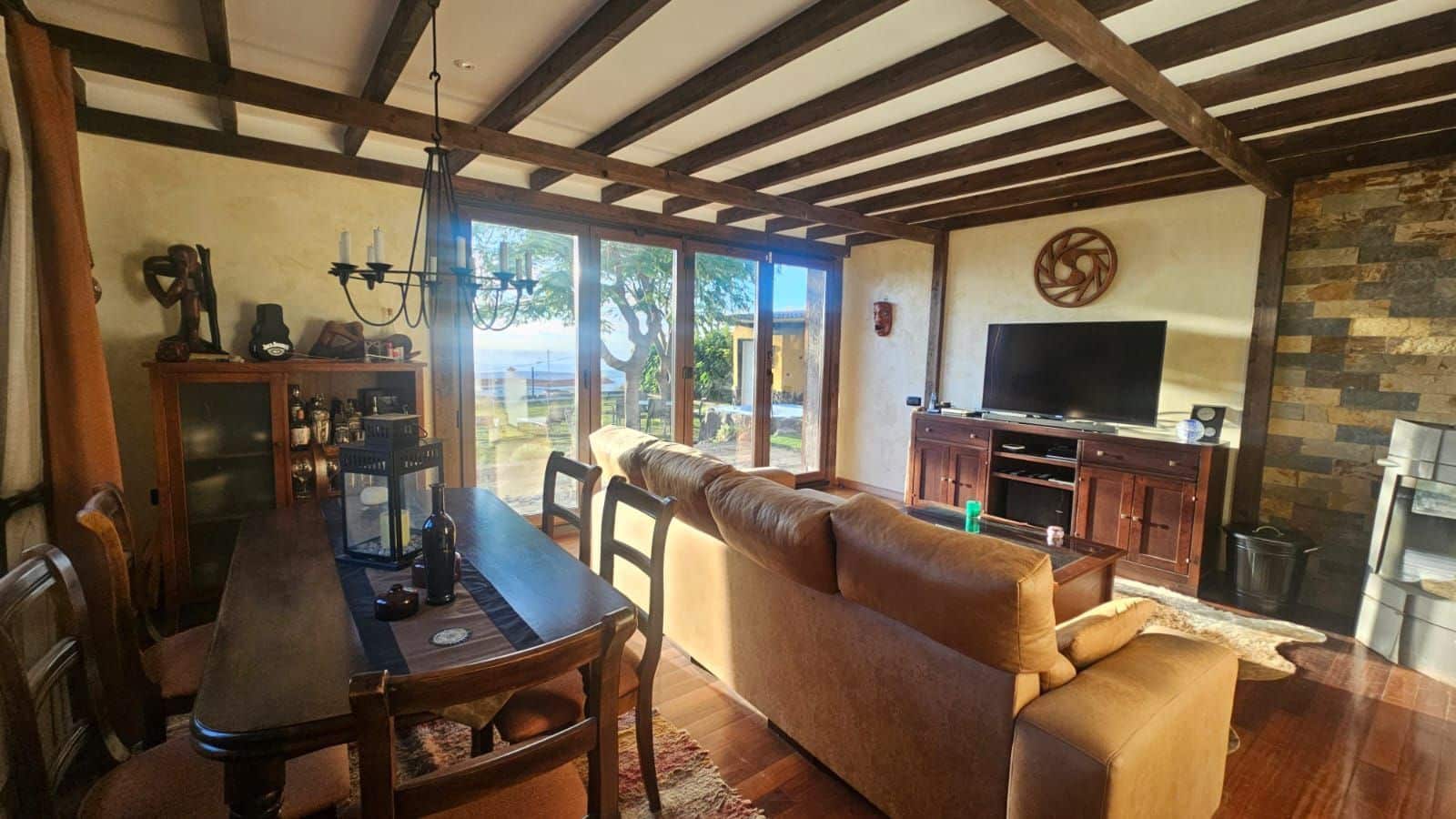 Chalet de 3 habitaciones en Candelaria en venta con piscina garaje - 490.000 € (Ref: 9470822)