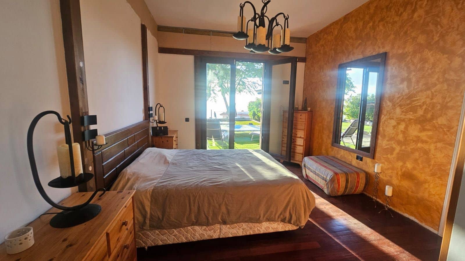 Chalet de 3 habitaciones en Candelaria en venta con piscina garaje - 490.000 € (Ref: 9470822)