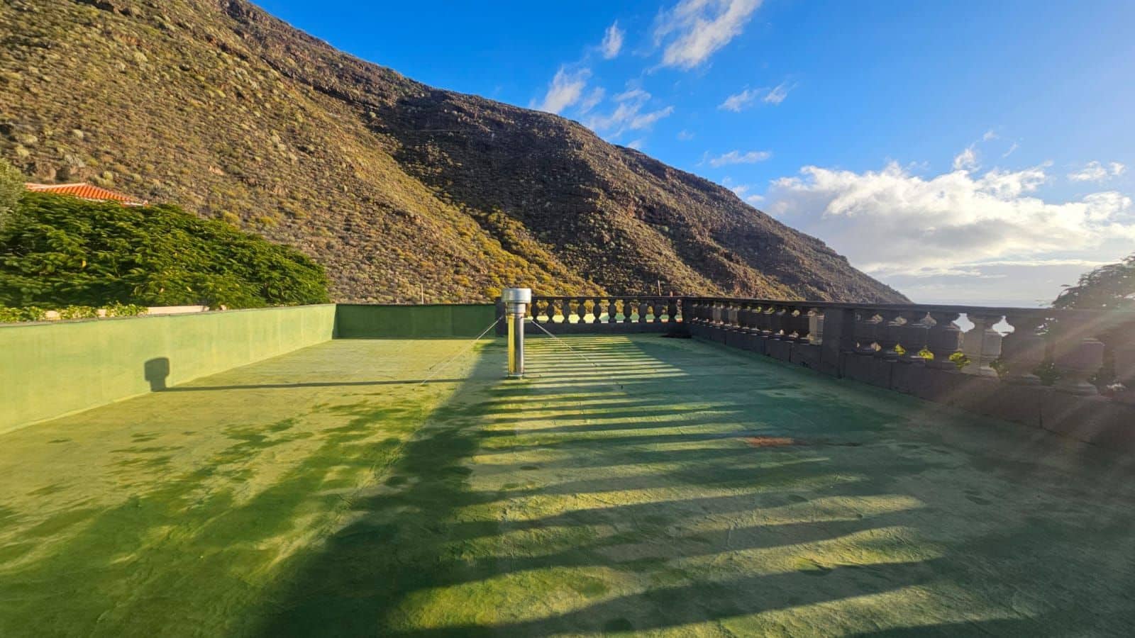 Chalet de 3 habitaciones en Candelaria en venta con piscina garaje - 490.000 € (Ref: 9470822)