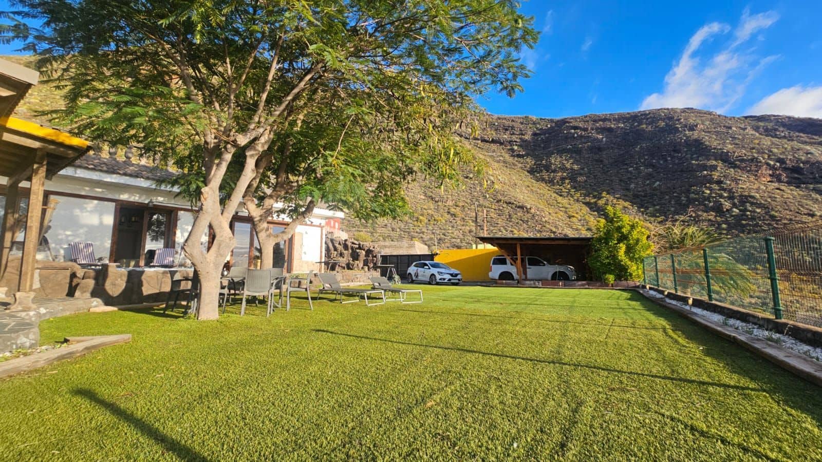 Chalet de 3 habitaciones en Candelaria en venta con piscina garaje - 490.000 € (Ref: 9470822)