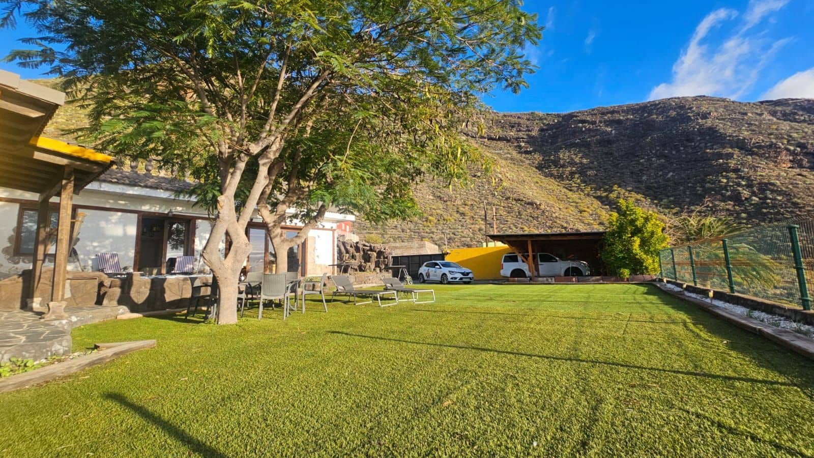 Chalet de 3 habitaciones en Candelaria en venta con piscina garaje - 490.000 € (Ref: 9470822)