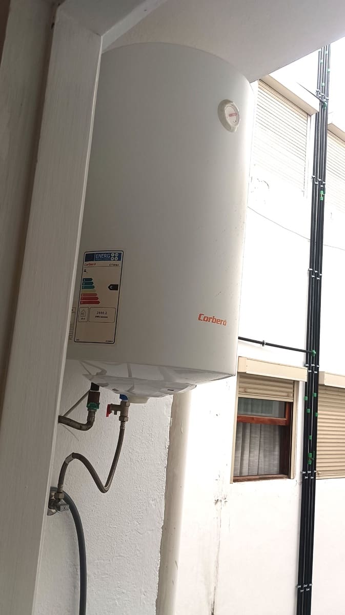 4 bedroom Flat for rent in Santa Cruz de Tenerife - € 1,300 (Ref: 9488204)