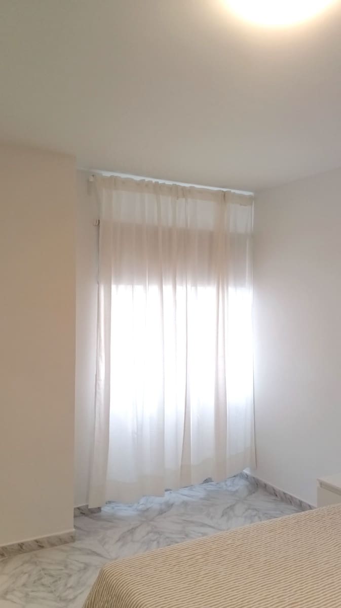 4 bedroom Flat for rent in Santa Cruz de Tenerife - € 1,300 (Ref: 9488204)