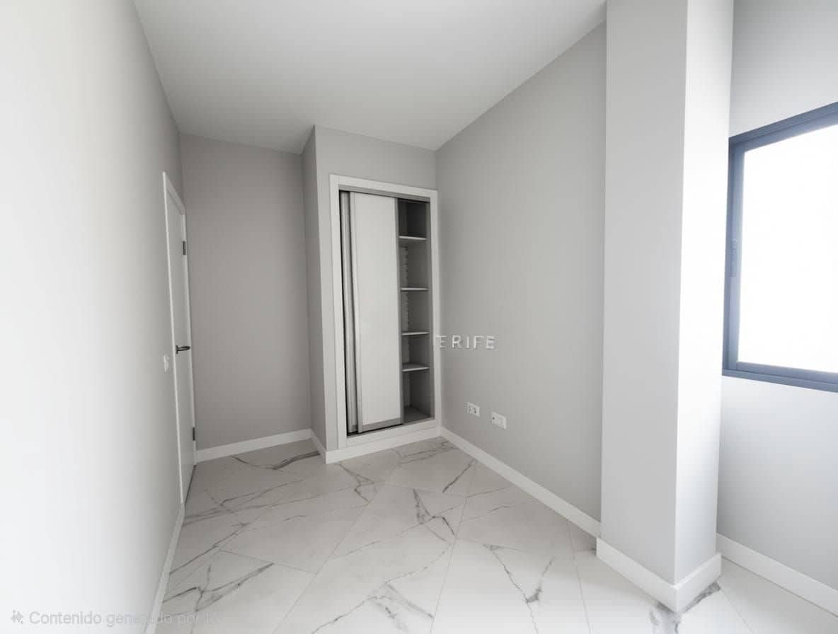 2 soveværelse Lejlighed til salg i San Isidro de Abona med garage - € 169.500 (Ref: 9524005)