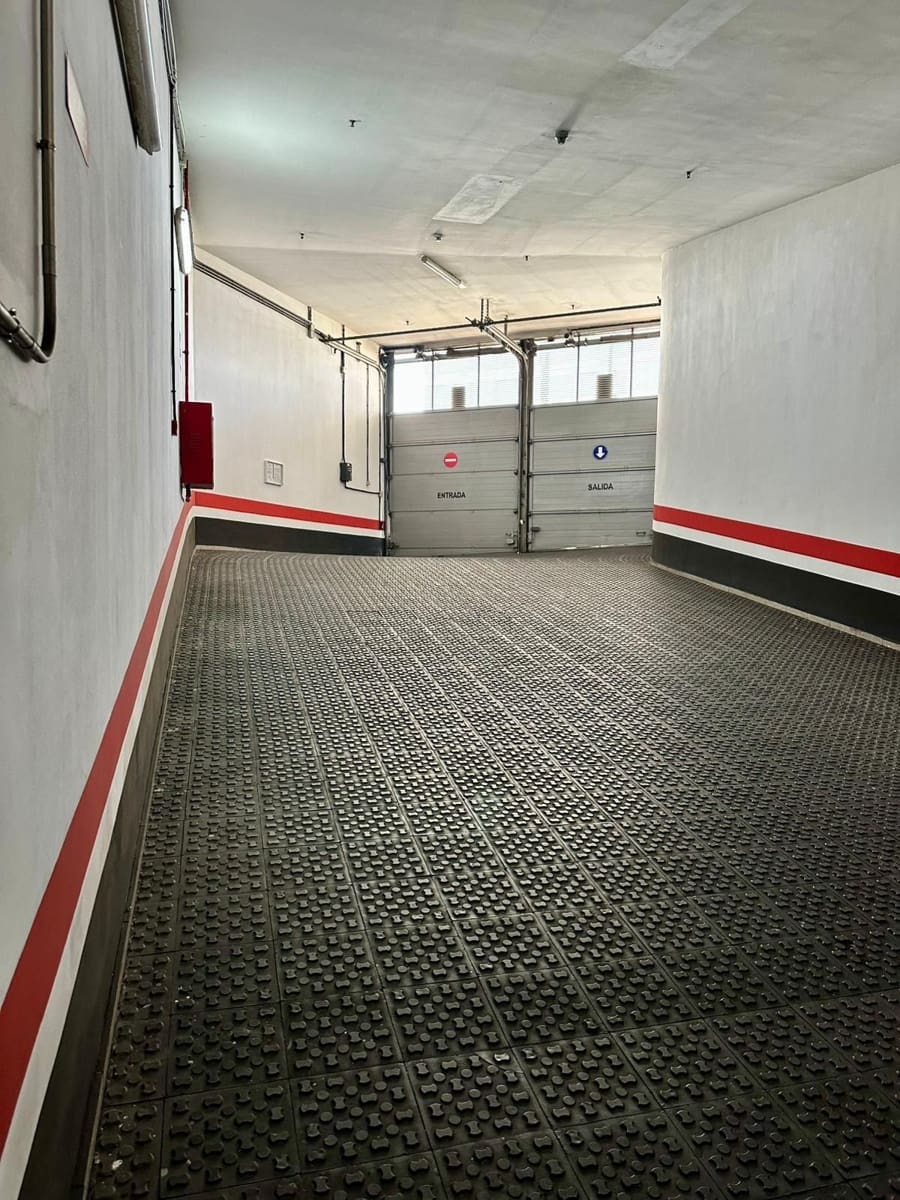 Garaż na sprzedaż w Santa Cruz de Tenerife - 40 000 € (Ref: 9629728)