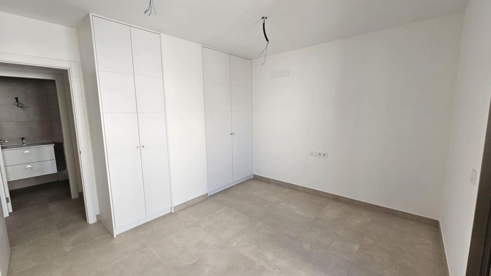 4 bedroom Penthouse for sale in Santa Cruz de Tenerife with garage - € 766,000 (Ref: 9658398)