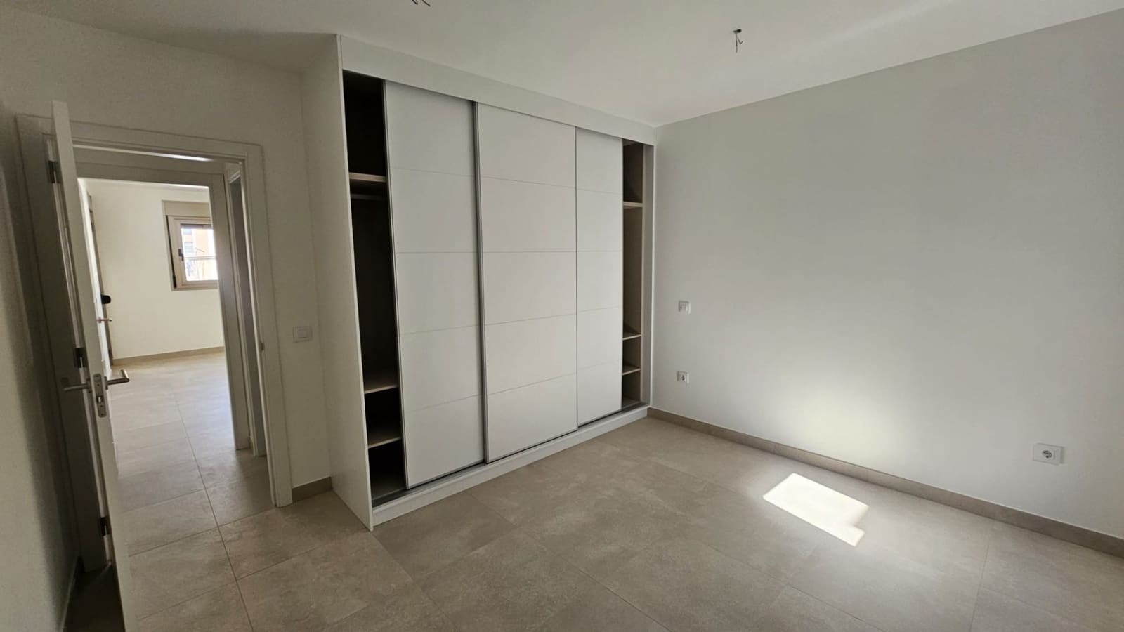 4 bedroom Penthouse for sale in Santa Cruz de Tenerife with garage - € 766,000 (Ref: 9658398)