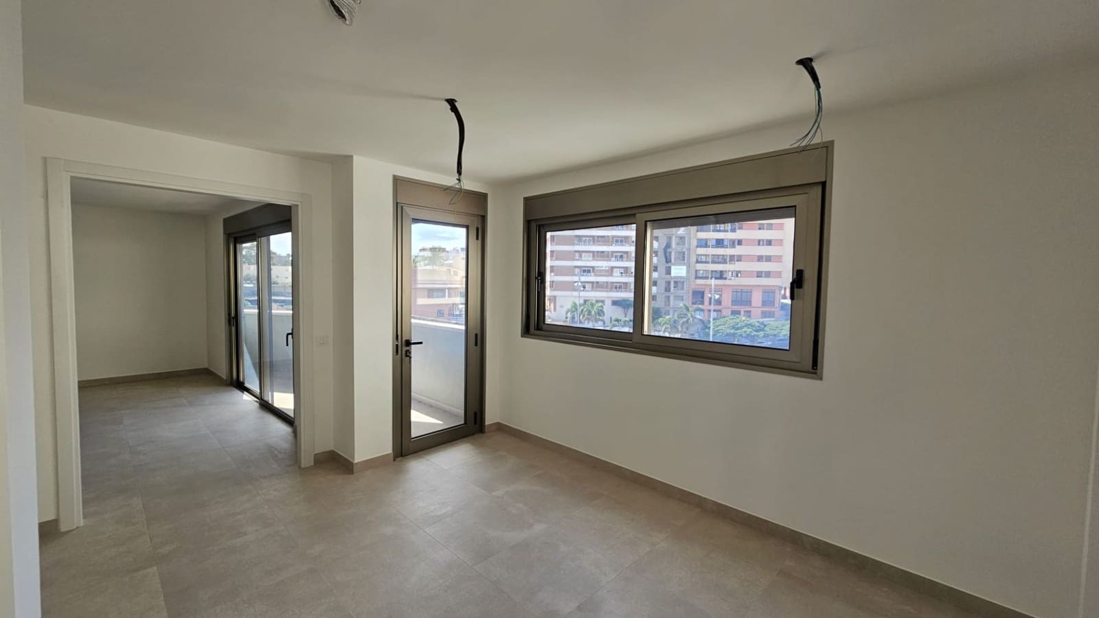 4 bedroom Penthouse for sale in Santa Cruz de Tenerife with garage - € 766,000 (Ref: 9658398)