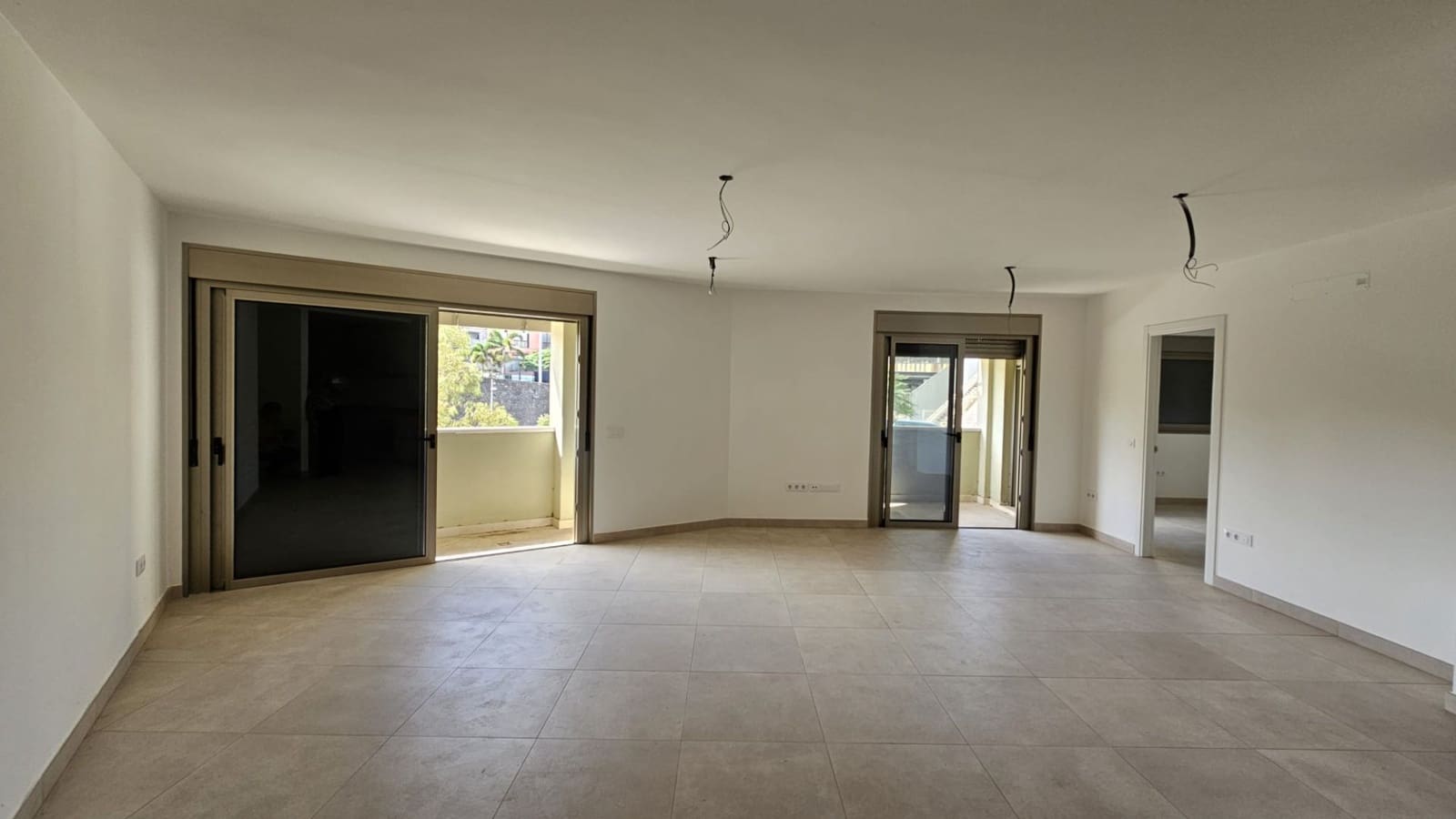 4 bedroom Penthouse for sale in Santa Cruz de Tenerife with garage - € 766,000 (Ref: 9658398)